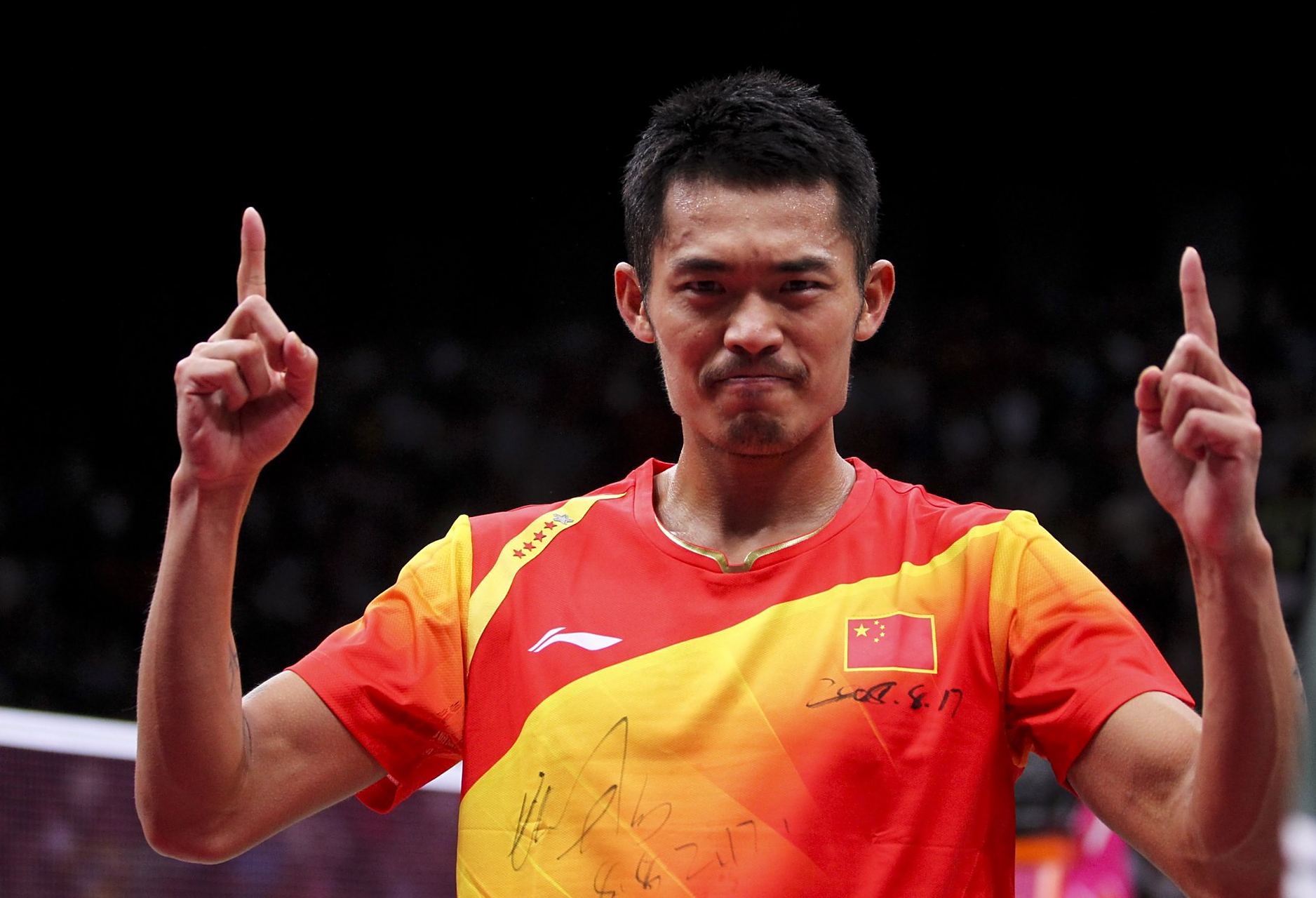 他与团队不 他与团队不